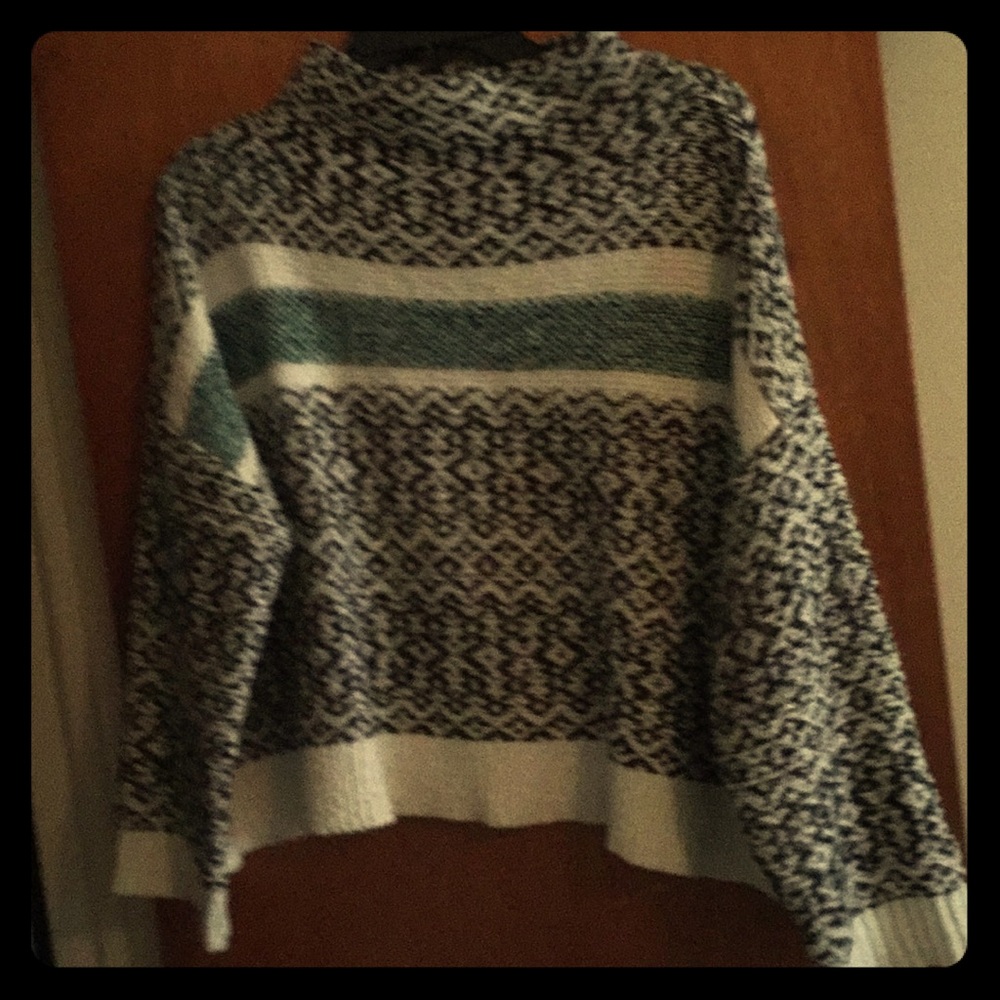 Crop sweater